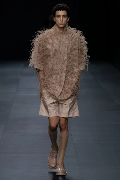 Look 54